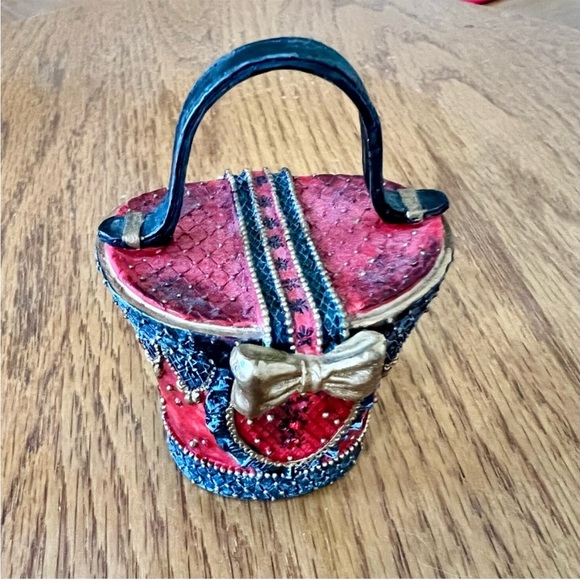 Vintage Classic Couture Collection With Mini Red Hat, Shoe & Handbag. - Picture 3 of 7